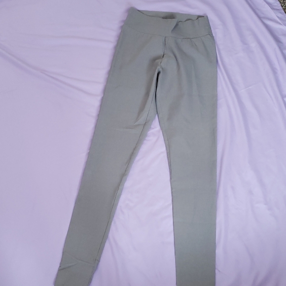 Agnes & Dora Pants - Brand New Agnes & Dora Gray Pixie Pants